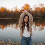 Strickjacke Marla | Sand aus Bio-Baumwolle - siebenKÄSEhoch