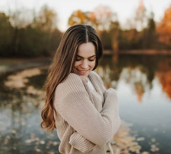 Strickjacke Marla | Sand aus Bio-Baumwolle - siebenKÄSEhoch